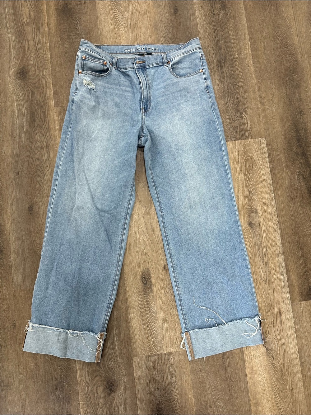 American Eagle Outfitters Light Wash stovepipe Jeans